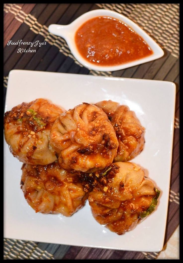 Pan-Fried Veg Momo (6 pcs.)