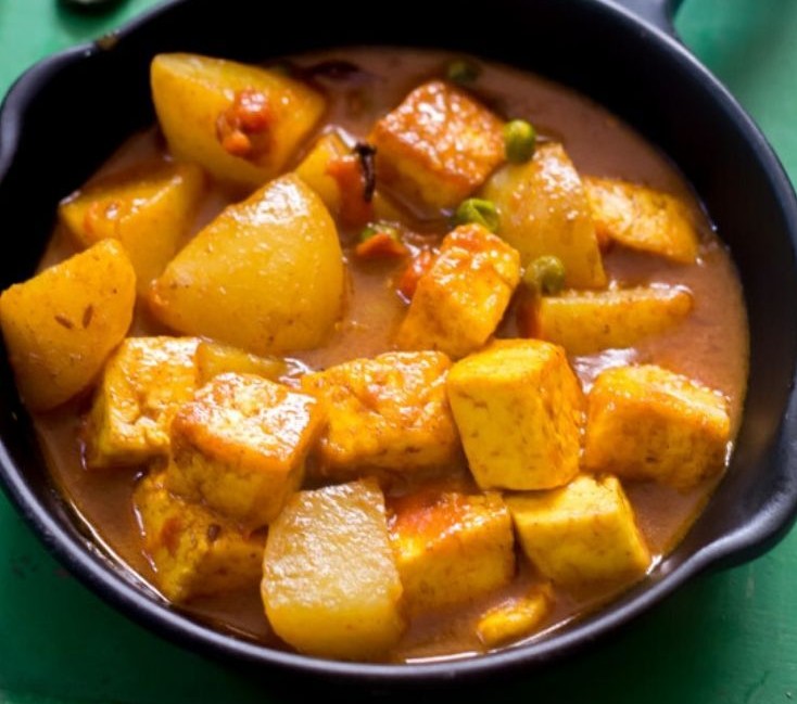 Alu Paneer Rasa